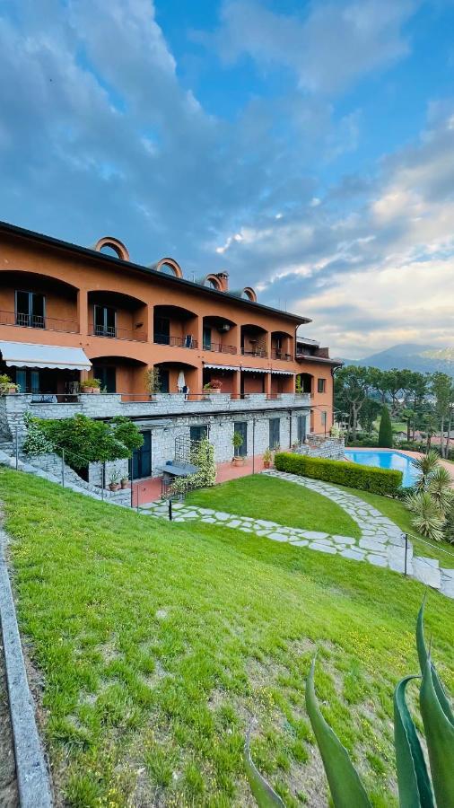 Lake View, Swimming Pool, Tennis Court And Private Parking Mezzegra ภายนอก รูปภาพ